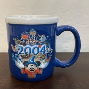 2004 Disneyland Resort Mickey Mouse Coffee Cup